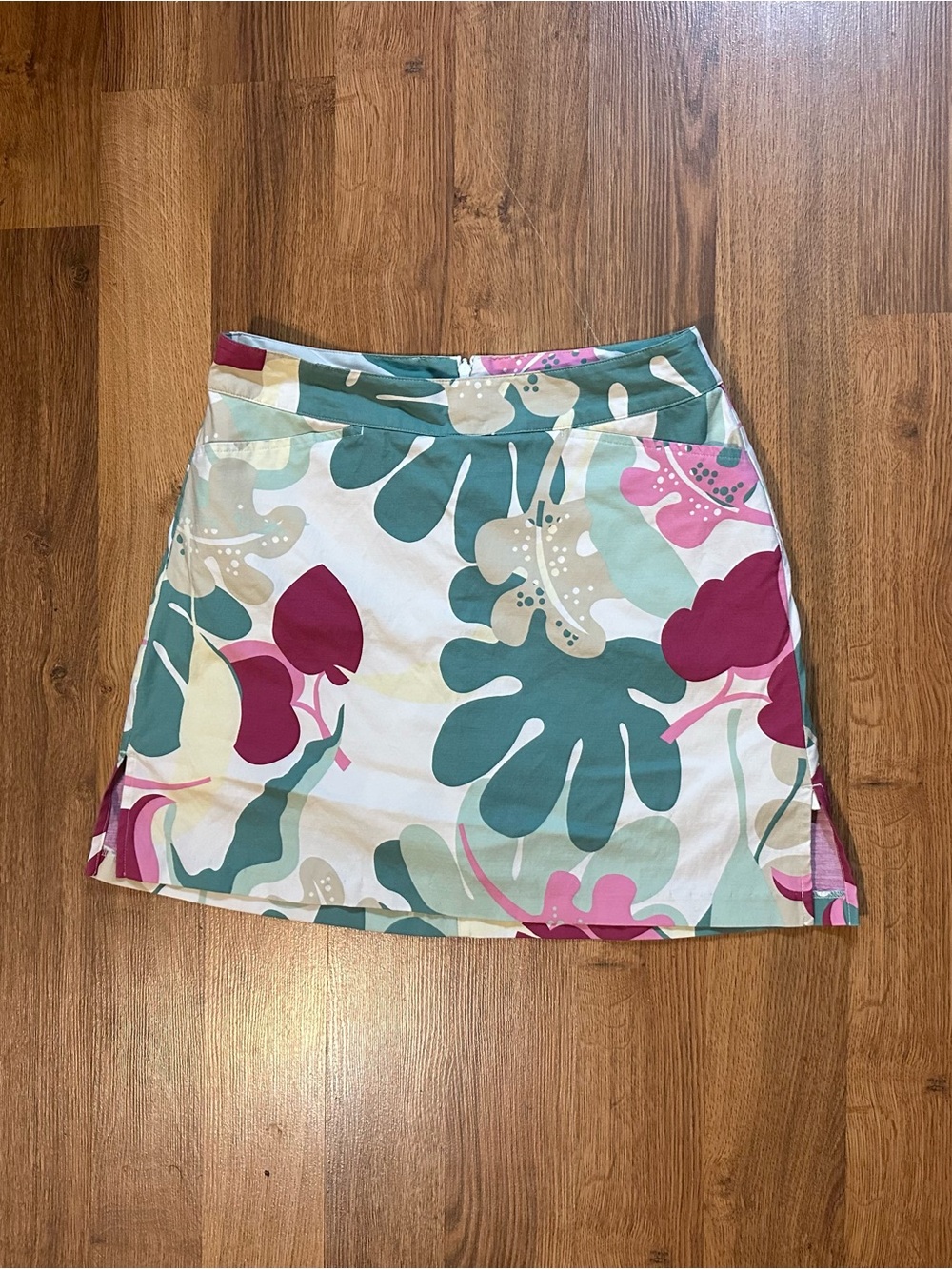 Ativa Golf Teal, Pink & Cream Floral Golf Skort Size 6